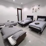 Lägenhet Flat 3, Nearby Beaches & Countryside, Sleeps 11 L-Imgarr