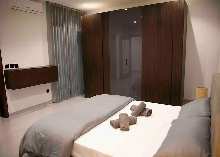 Flat 3, Nearby Beaches & Countryside, With Terrace * L-Imgarr