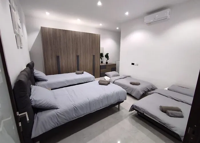 Flat 3, Nearby Beaches & Countryside, With Terrace Appartement L-Imgarr