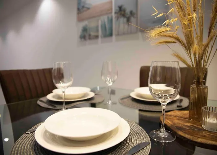 Flat 3, Nearby Beaches & Countryside, With Terrace *