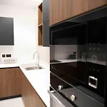 Apartment Flat 3, Nearby Beaches & Countryside, Sleeps 11 L-Imgarr