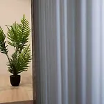 Flat 3, Nearby Beaches & Countryside, Sleeps 11 L-Imgarr