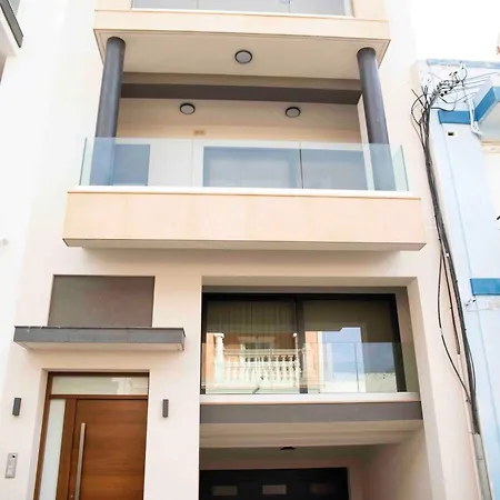 Appartement Flat 3, Large 3 Bedroom Apartment, Nearby Beaches & Countryside, Sleeps 11 *