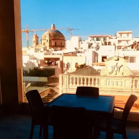 Apartment Flat 3, Nearby Beaches & Countryside, With Terrace