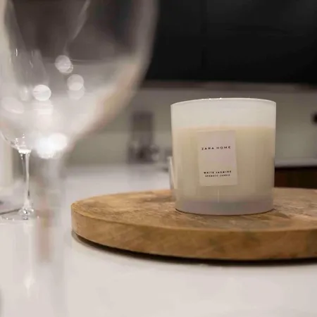 Flat 3, Nearby Beaches & Countryside, With Terrace L-Imgarr