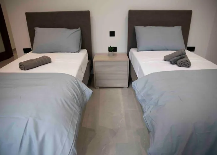 Flat 3, Nearby Beaches & Countryside, With Terrace Διαμέρισμα L-Imgarr