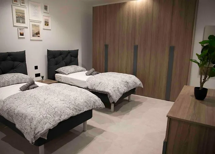 Flat 3, Nearby Beaches & Countryside, With Terrace * L-Imgarr