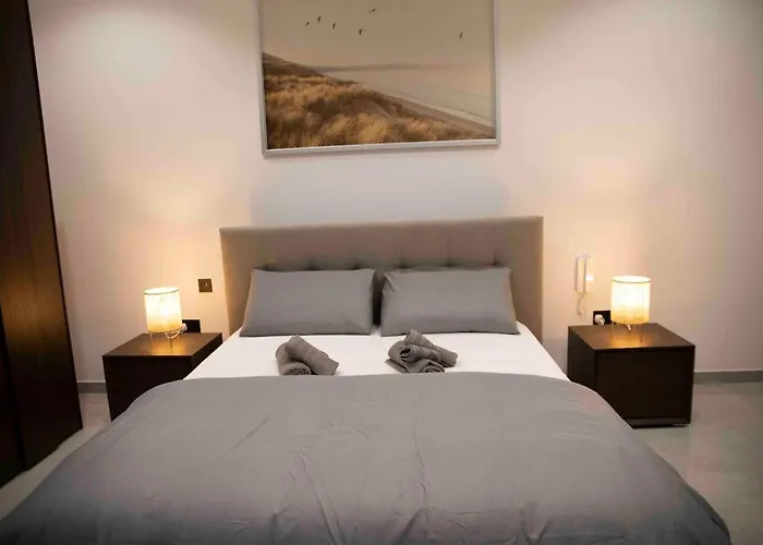 Flat 3, Nearby Beaches & Countryside, With Terrace