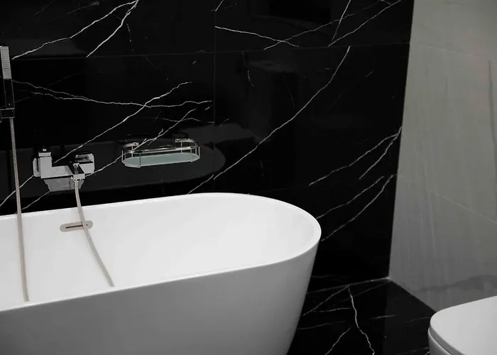 Flat 3, Nearby Beaches & Countryside, With Terrace Διαμέρισμα *